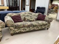 FLORAL SOFA W/ (3) THROW PILLOWS