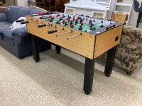 FOOSEBALL TABLE W/ EXTRA MEN AND (7) BALLS