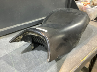 QUAD SEAT