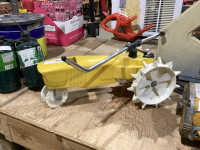 TRAVELING SPRINKLER