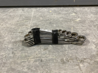 BLUE POINT OFF SET RATCHETING BOX END WRENCH SET