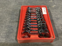 12 PIECE BLUE POINT STUBBY COMBINATION WRENCH SET - RATCHETING BOX END - METRIC