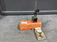 MITUTOYO MAGNETIC STAND + FOWLER DIAL INDICATOR