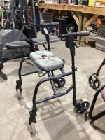 NEXUS FOLDABLE WALKER