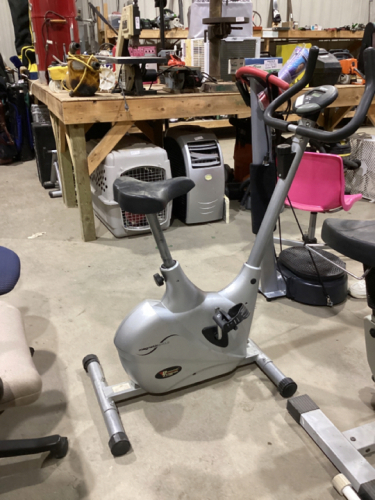 MAGNETICYCLE STATIONARY BIKE