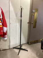 METAL COAT RACK - W/ 4-HOOKS