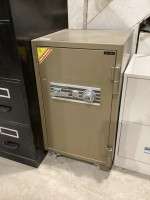 DIPLOMAT 700 FLOOR SAFE - WITH INSTRUCTIONS ON HOW TO OPEN