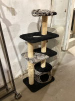 CAT TREE