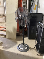 HOLMES AIRWAVE STAND FAN