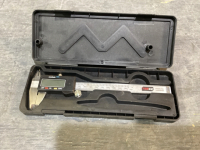 DIGITAL CALIPER