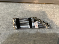 SET OF JOHN DEERE COMBINATION WRENCHES - METRIC