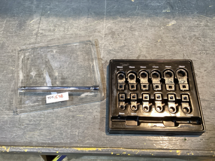KTOOL OFFSET RATCHETING BOX END SOCKET W/LOCKING EXTENSION - METRIC