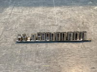 JOHN DEERE SHALLOW SOCKET SET - METRIC, SOME SNAP-ON SMALLER SOCKETS IN THE SET