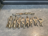 BOX OF (8) MAC TOOLS LOCKING PLIERS AND (2) VISE GRIPS