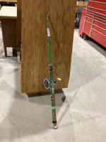 PENN SUPER MARINER REEL AND GREEN FISHING ROD