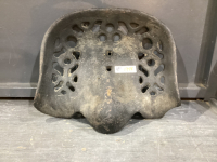 ANTIQUE CAST TRACTOR SEAT