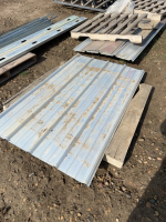 Pallet of four pieces, steel siding