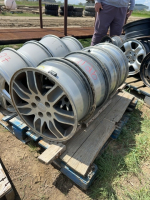 Set of four aluminum rims