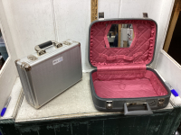 SMALL BERKDALE SUITCASE AND EMPTY CASE