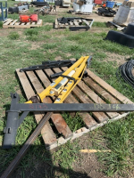 Rear Mount Manual Truck Bed Hoist