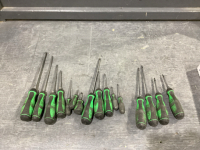 MAC TOOLS - SCREWDRIVER SET - 16 PIECES