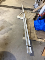 BUNDLE OF WHITE FLASHING