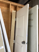 24" INTERIOR DOOR -WITH INCOMPLET JAMB