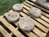 PALLET W/ (4) STEPPING STONES