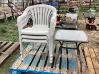 (3)PLASTIC PATIO CHAIRS AND SMALL PATIO SIDE TABLE W/ GLASS TOP