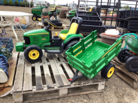 JD POWER TRACTOR W/ WAGON - PEG-PEREGO