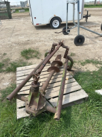 Three point post auger