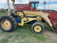 Ford 3500 diesel tractor with loader