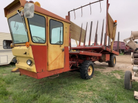 New Holland 1040 Hayliner
