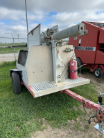 2000 Pinnacle PT4000 Light tower / generator