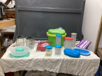 BOX OF TUPPERWARE STORAGE PIECES