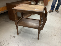 SMALL VINTAGE SIDE TABLE - NEEDS SOME REPAIR