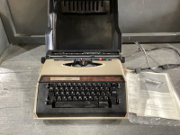 SEARS ELECTRIC PORTABLE TYPEWRITER