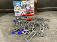 MONTOY JEEP & TRACK SET