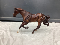 BREYER PLASTIC HORSE