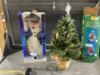 2 ITEMS - 24&rdquo; FIBRE OPTIC TREE & SPINNING SNOWMAN