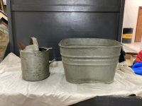 VINTAGE WASH TUB AND WATERING CAN