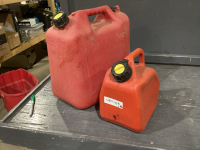 2 RED PLASTIC JERRY CANS - 20 LITRE + 5 LITRE