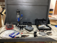 ROCK POLISHING KIT-GOOD LIDDED TOTE W/ DREMEL KIT, DRILL BITS, B&D MULTI SOCKET TOOL, ROUTER ACCESSORIES