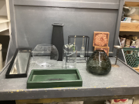BOX W/ VASES, MIRRORED TRAY, WOOD TRAY, FLORAL BLOCKS