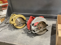 BOX W/ B+D CIRCULAR SAW AND SKILSAW