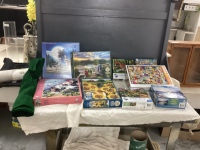 BOX OF (15) PUZZLES AND PUZZLE MAT