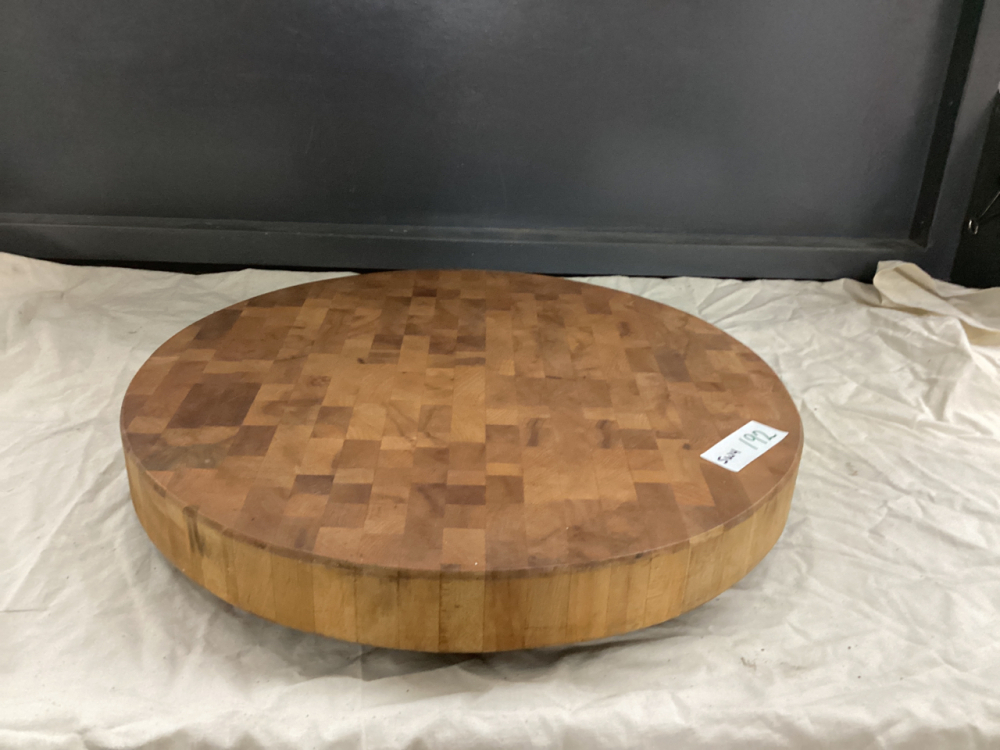 ROUND BUTCHER BLOCK