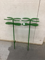 (2) METAL HORSESHOE LAWN STAKE DRINK HOLDERS