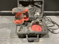 B+D ORBITAL SANDER
