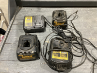 BOX DEWALT CHARGERS